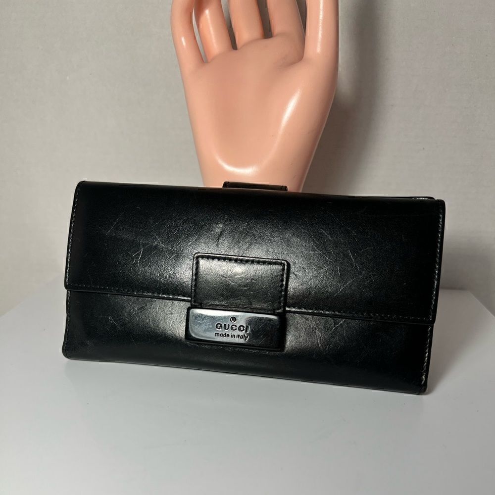 Authentic Gucci Long Wallet  - Picture 3 of 6